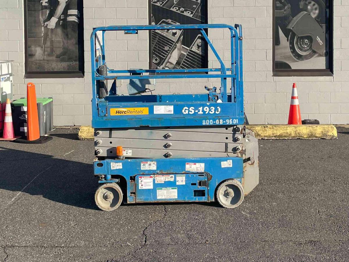 2016 Genie GS-1930