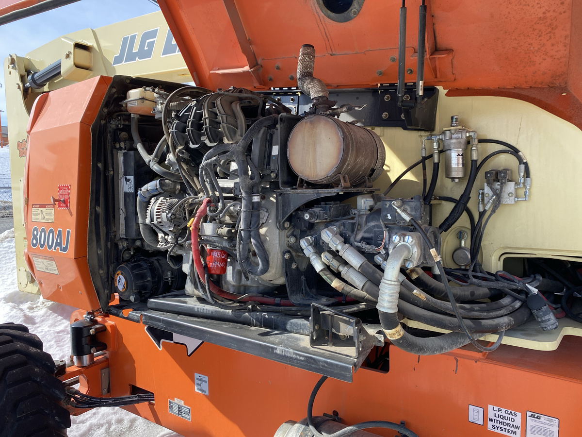 2017 JLG 800AJ-7