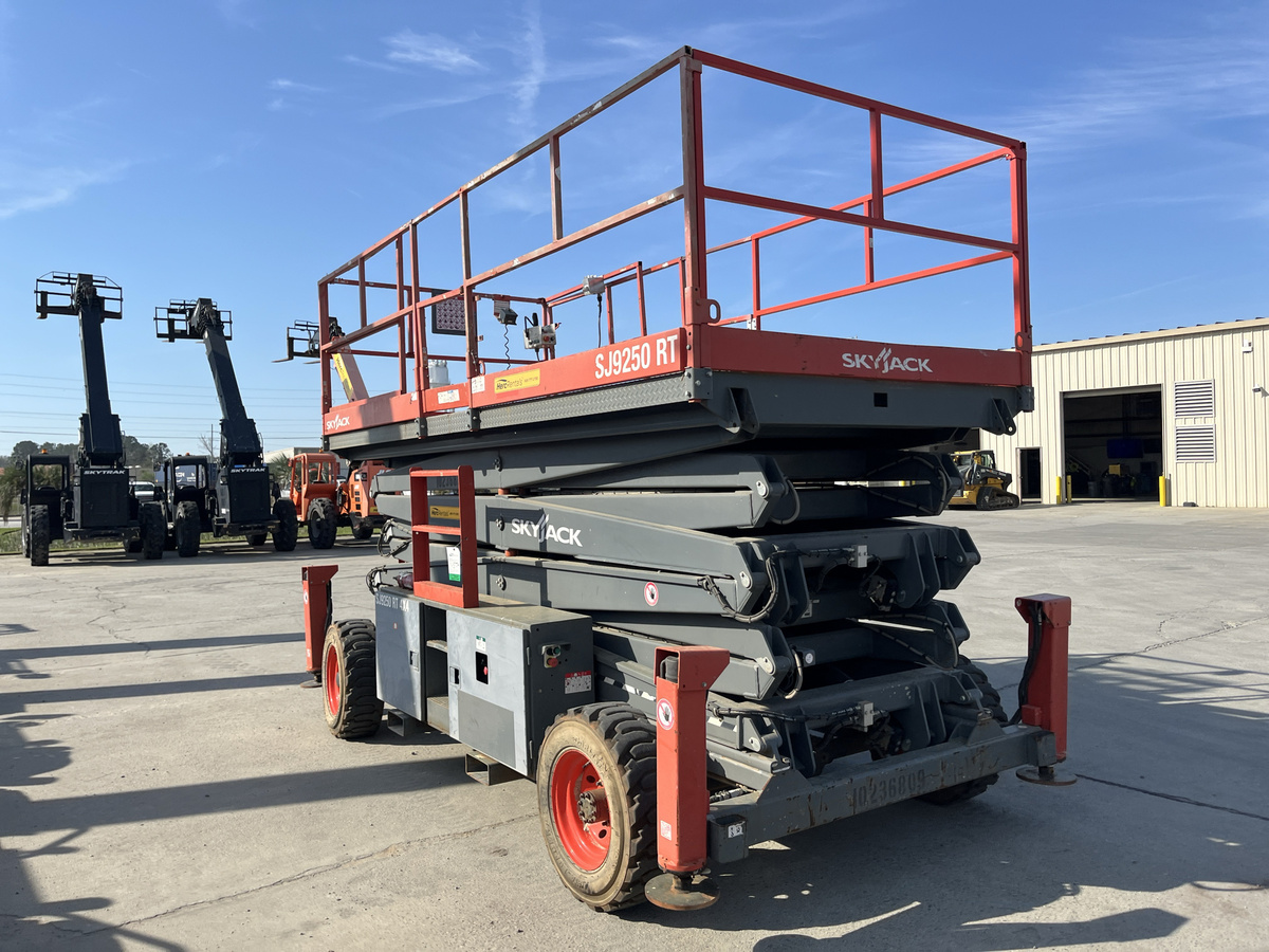 2017 Skyjack SJ9250 RT-4