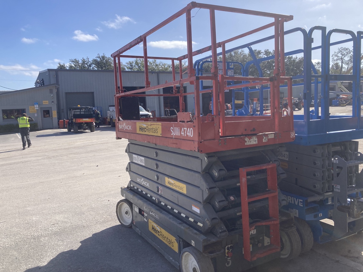 2020 Skyjack SJ4740-2