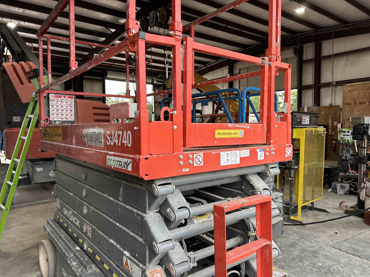 2022 Skyjack SJ4740-4