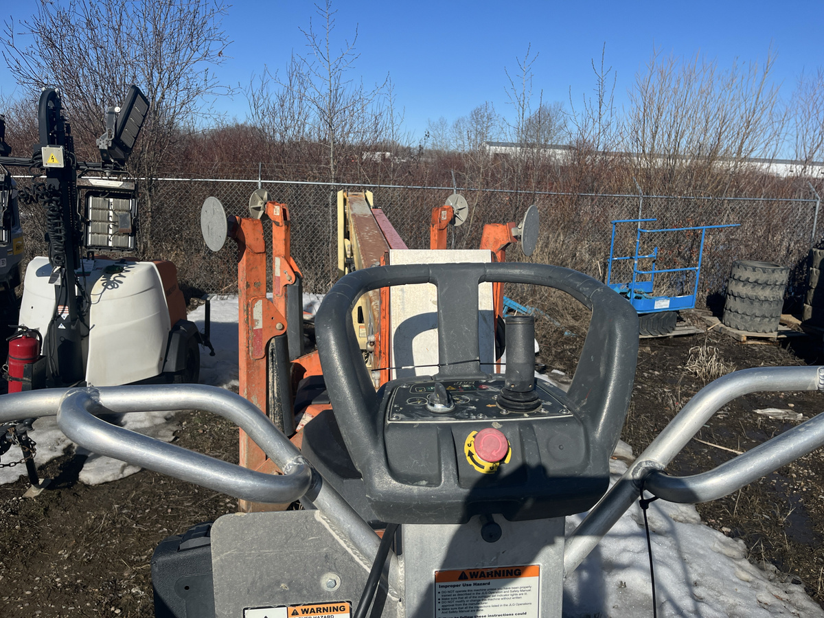 2018 JLG T500J-5