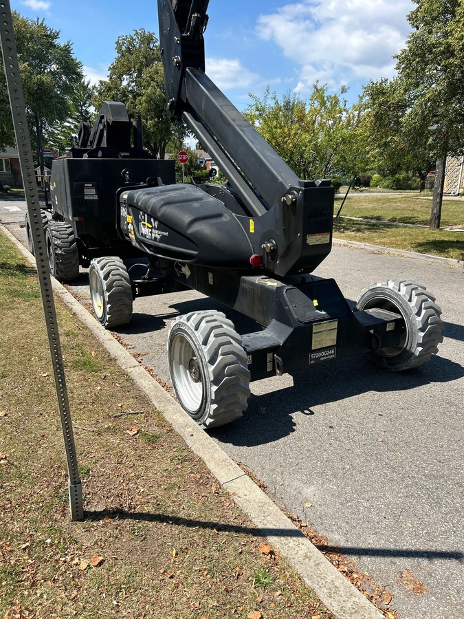 2015 JLG M600JP-3