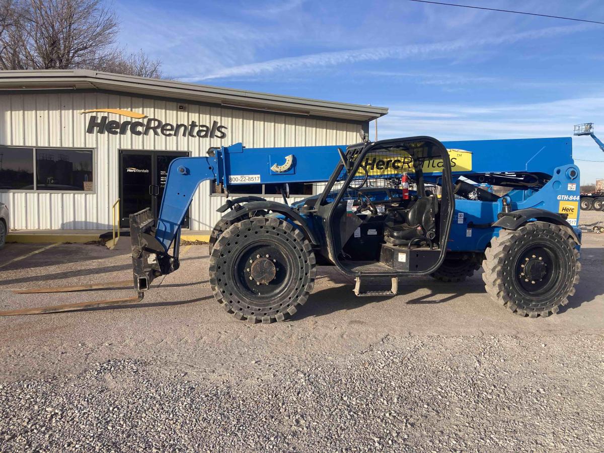 2018 Genie GTH 844