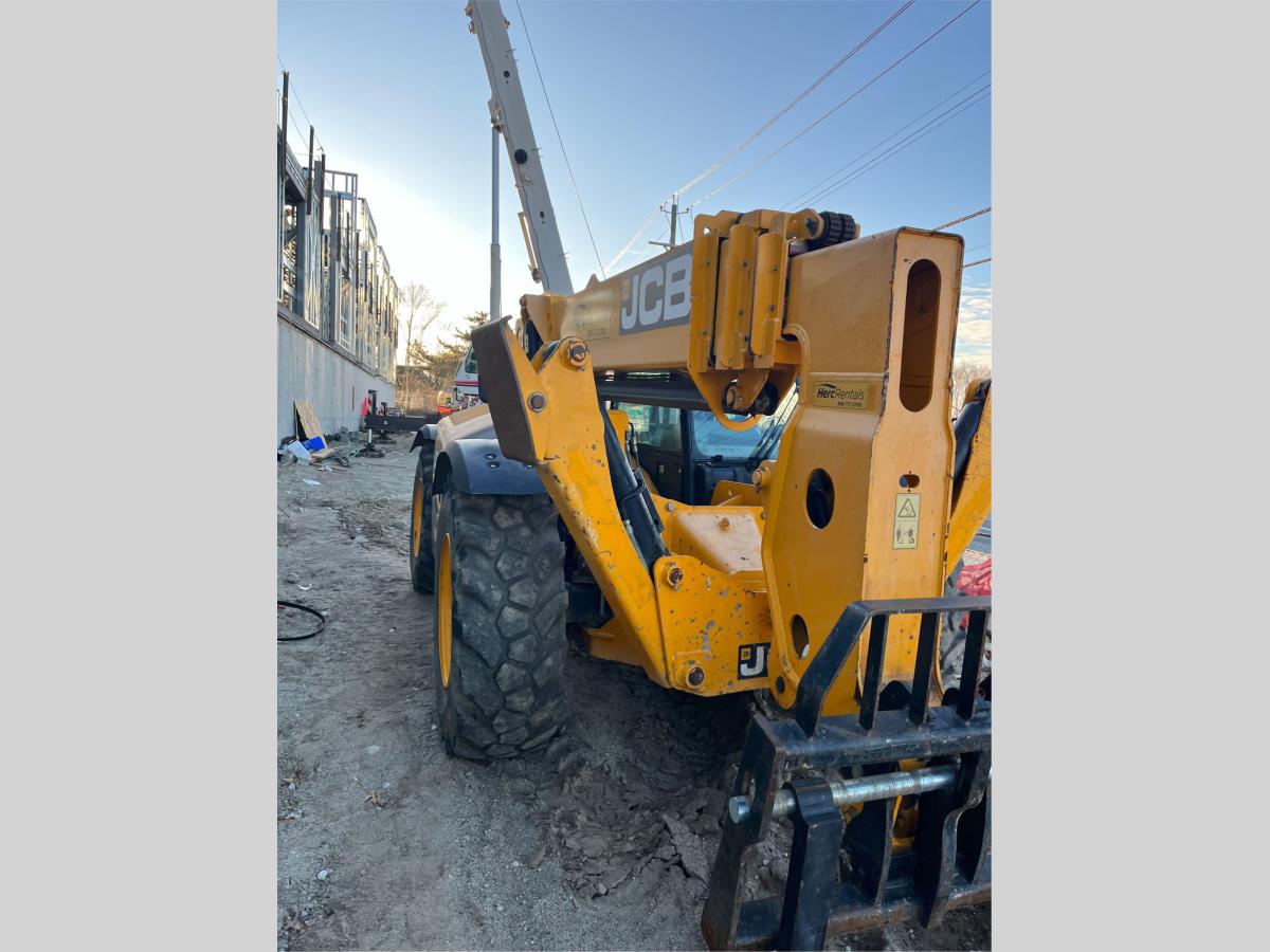 2018 JCB 510-56