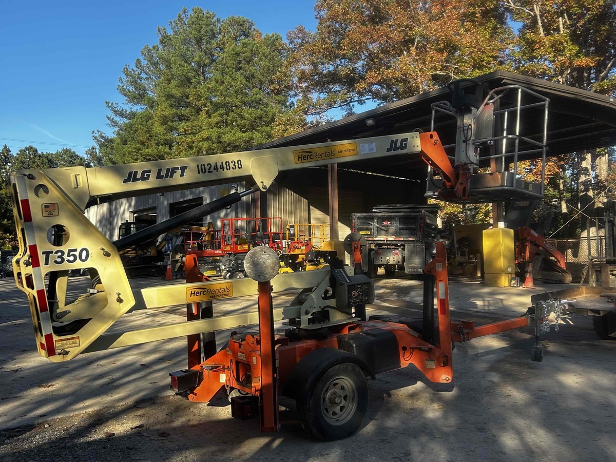 2018 JLG T350-3