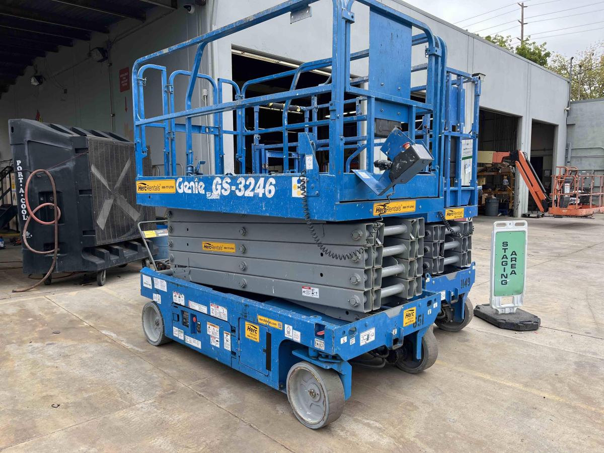 2016 Genie GS-3246