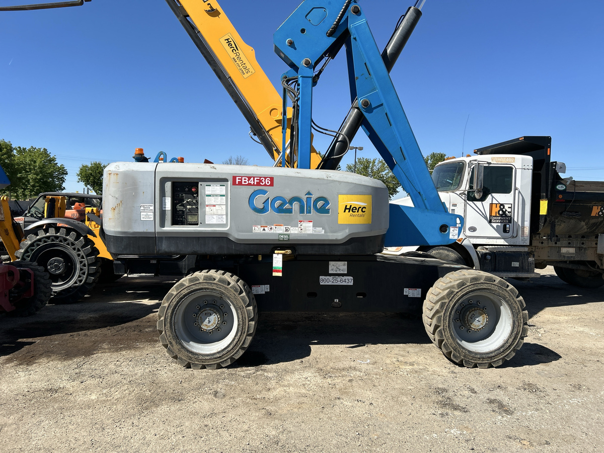 2019 Genie S-85-13