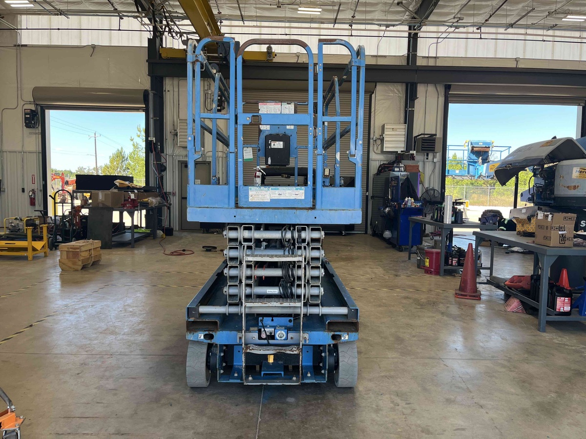 2018 Genie GS-3246-3