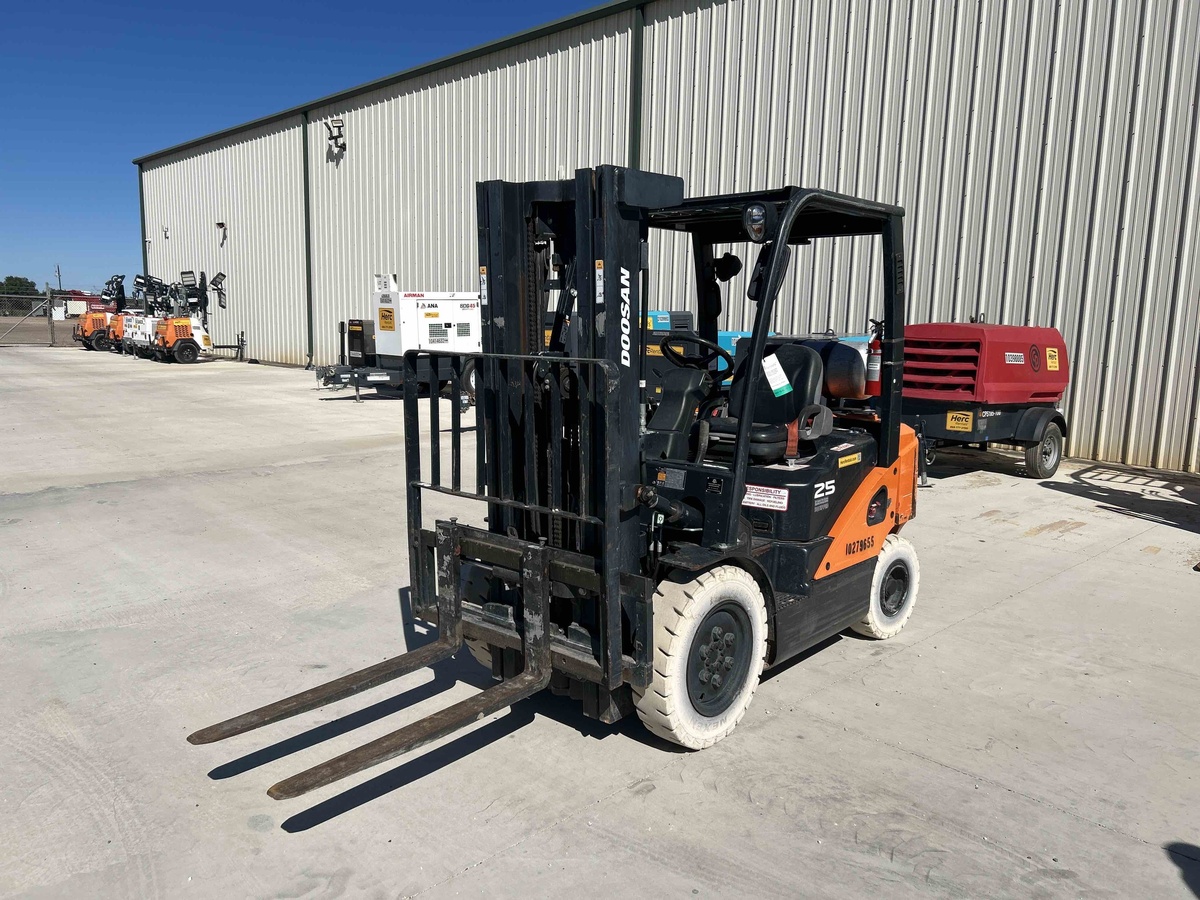 2019 Doosan G25N-7