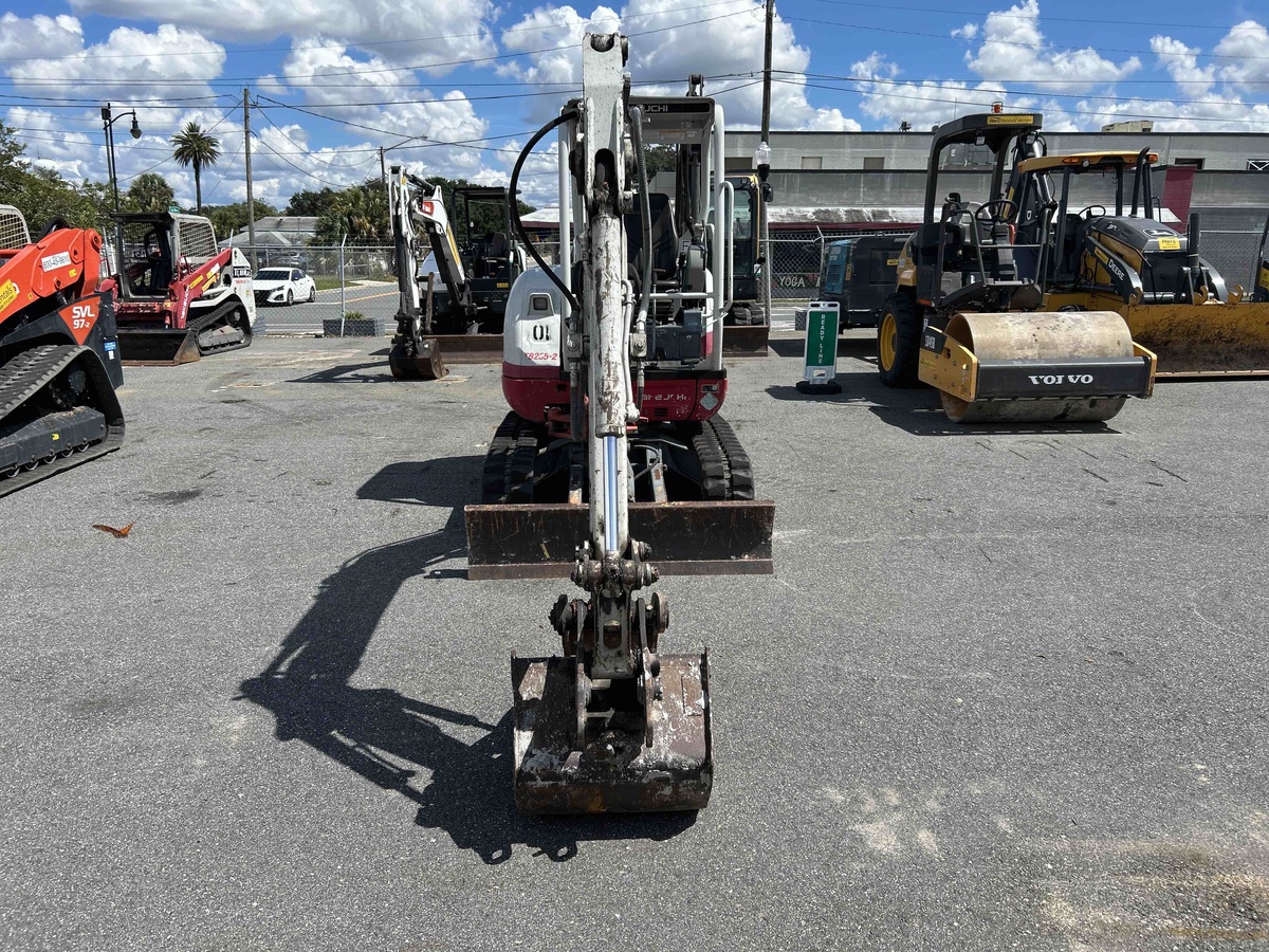 2020 Takeuchi TB235-8