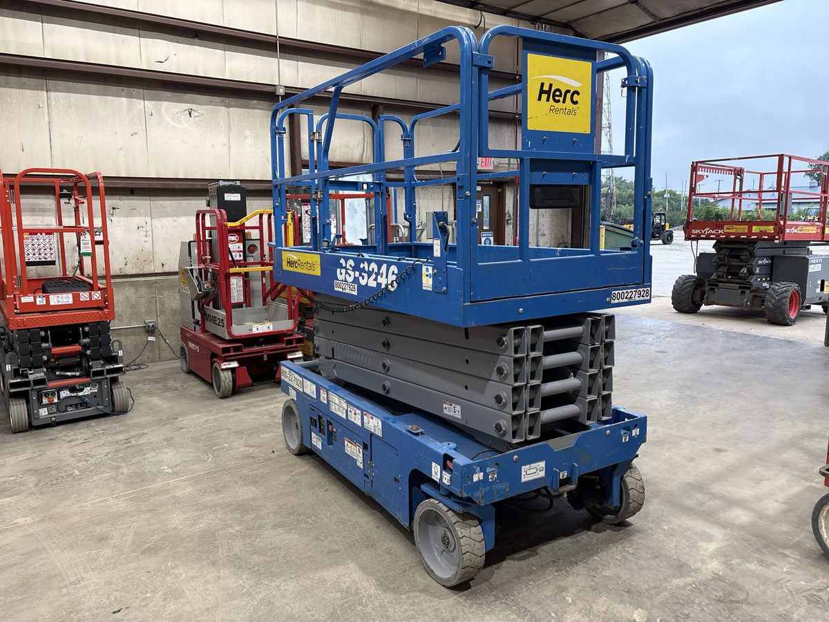 2018 Genie GS-3246-2