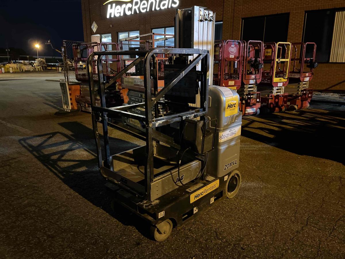 2018 JLG 20MVL