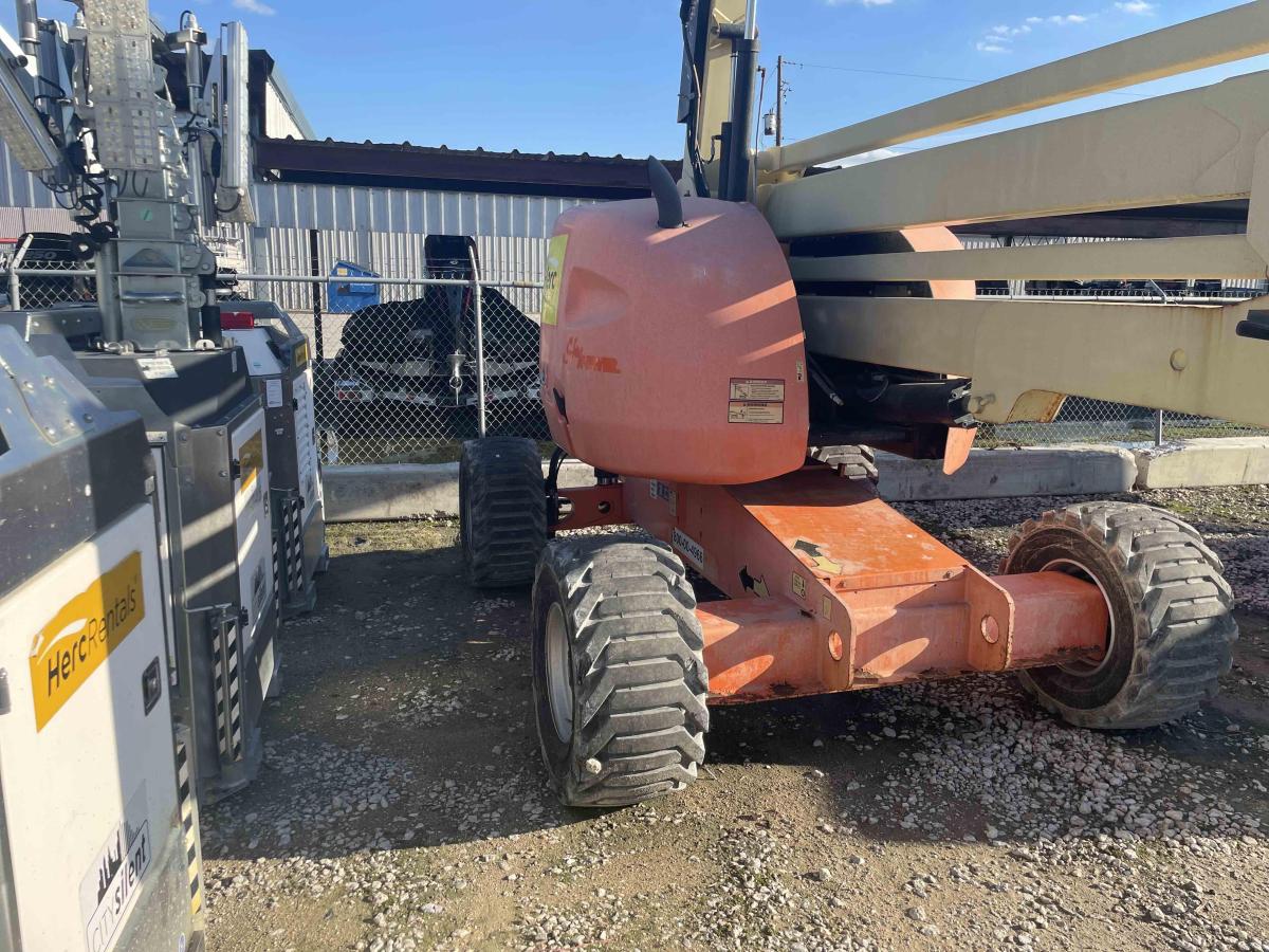 2013 JLG 450AJ