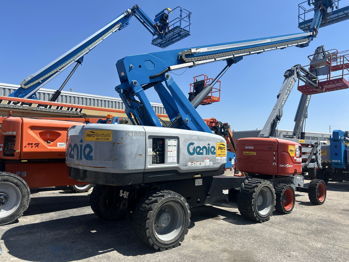 2019 Genie S-85