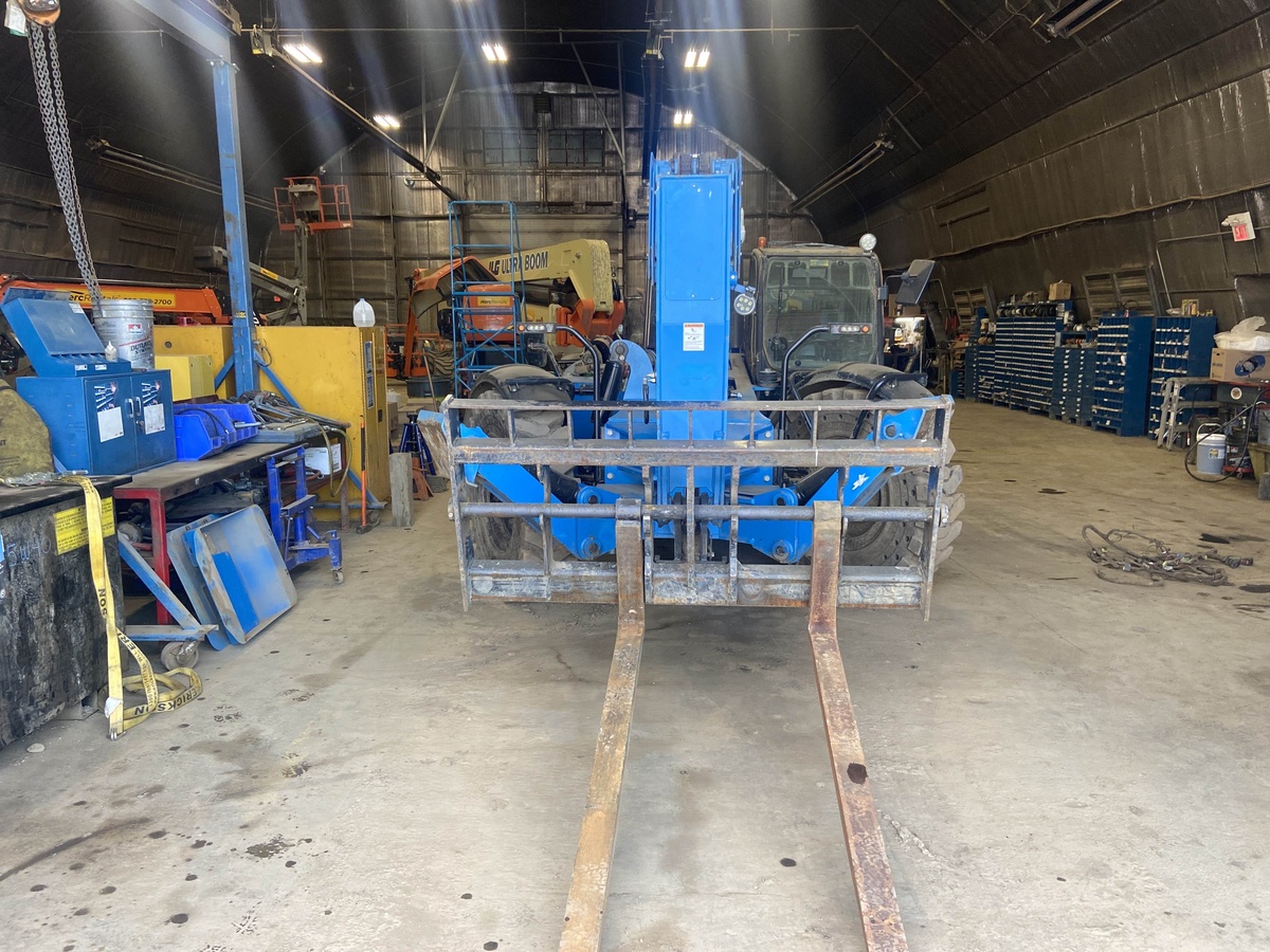 2020 Genie GTH-1056-8