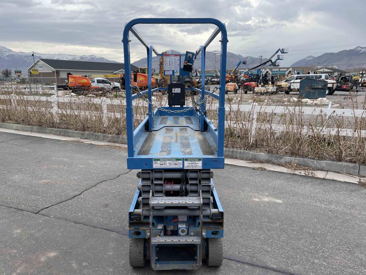 2018 Genie GS-1930