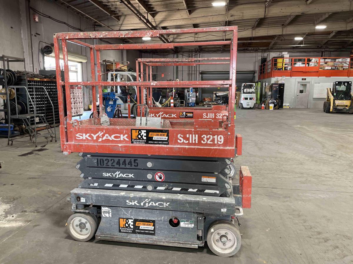 2017 Skyjack SJ3219