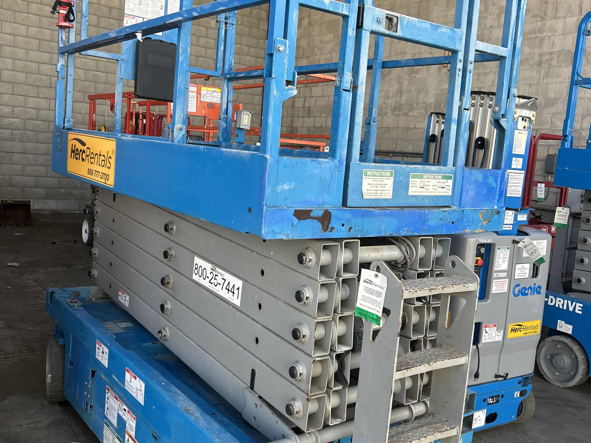 2019 Genie GS-4047-5