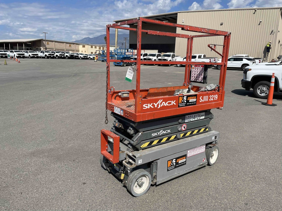 2017 Skyjack SJ3219-4