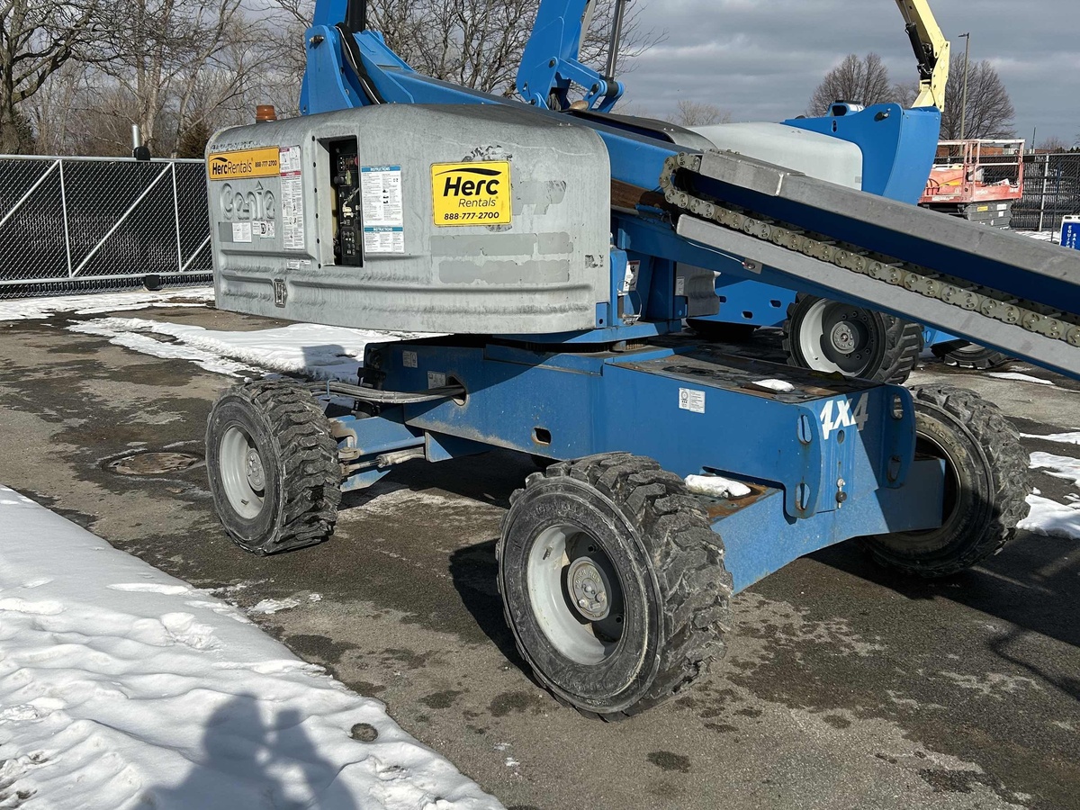 2018 Genie S-40