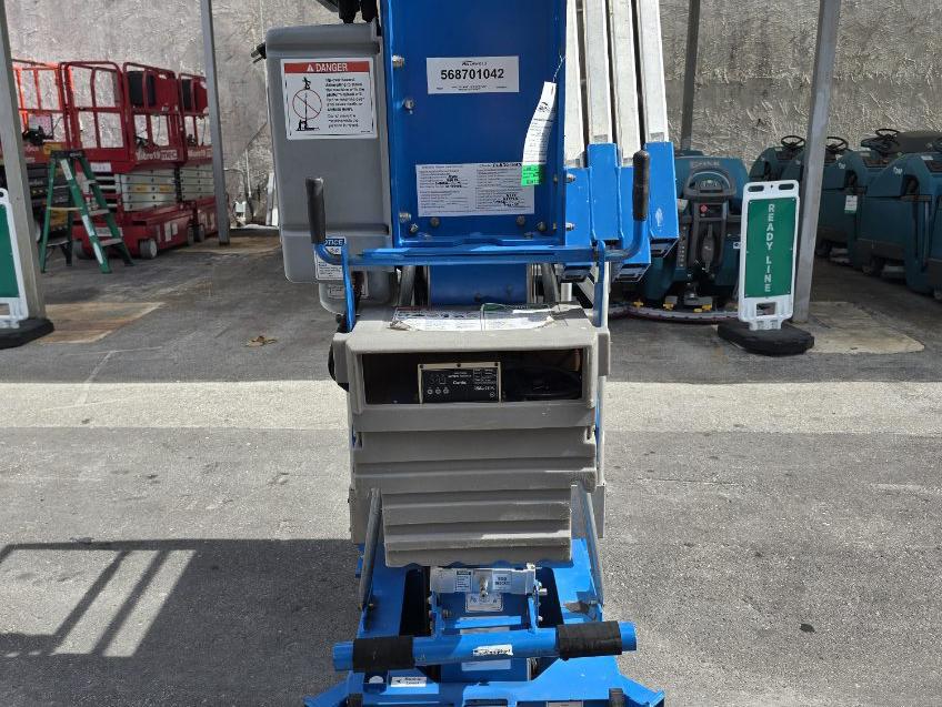 2019 Genie AWP-30S