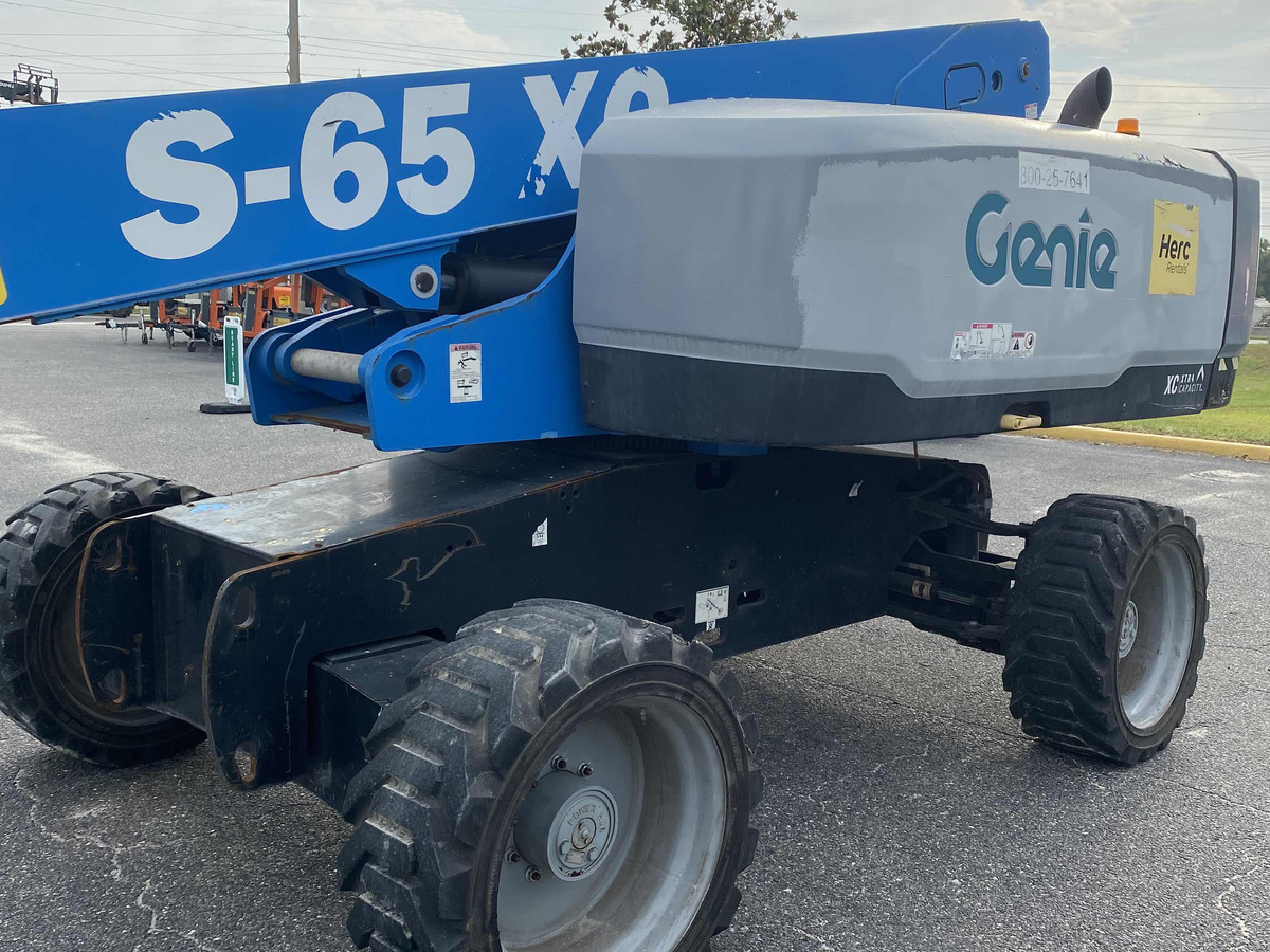 2019 Genie S-65XC
