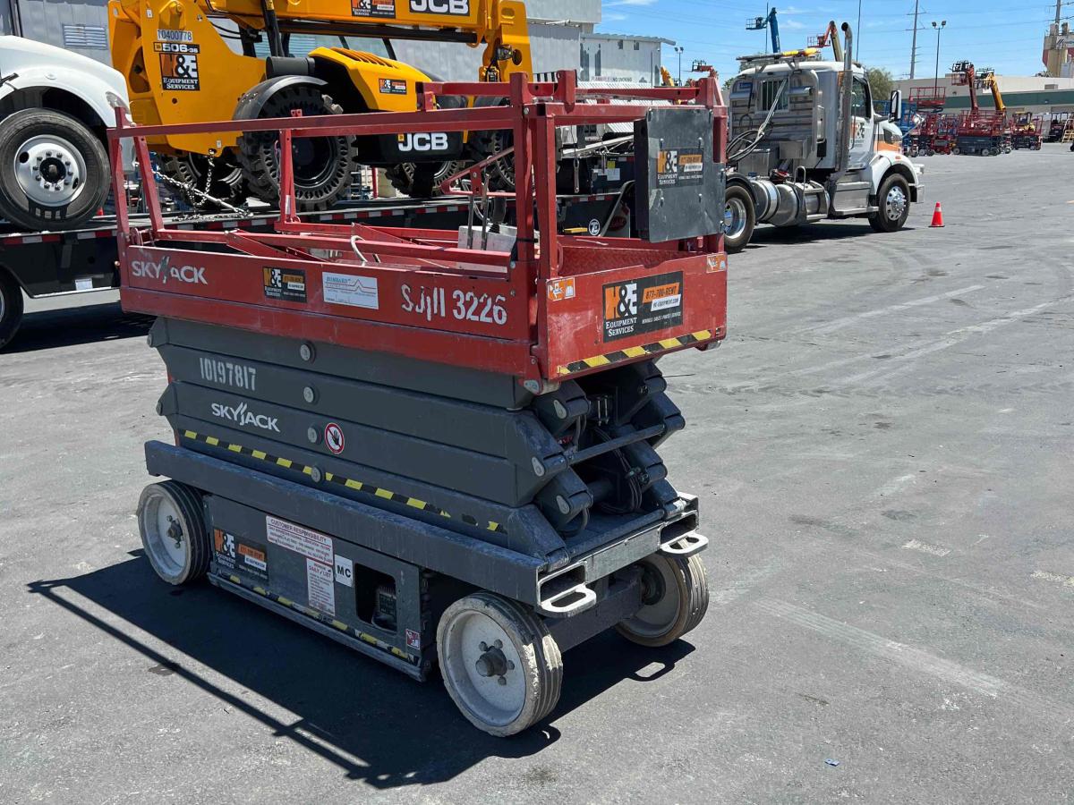2016 Skyjack SJ3226