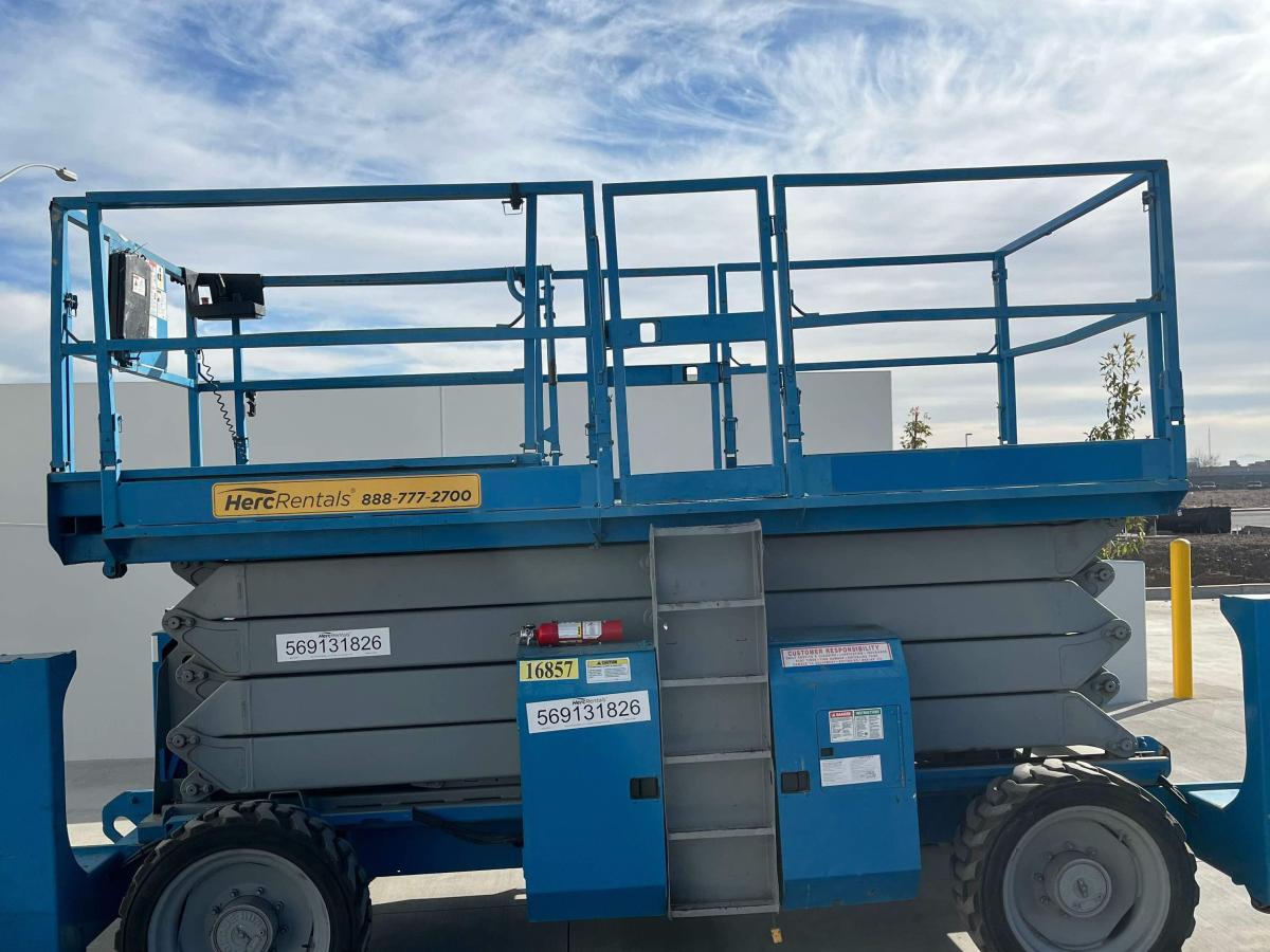 2008 Genie GS-4390 RT-4