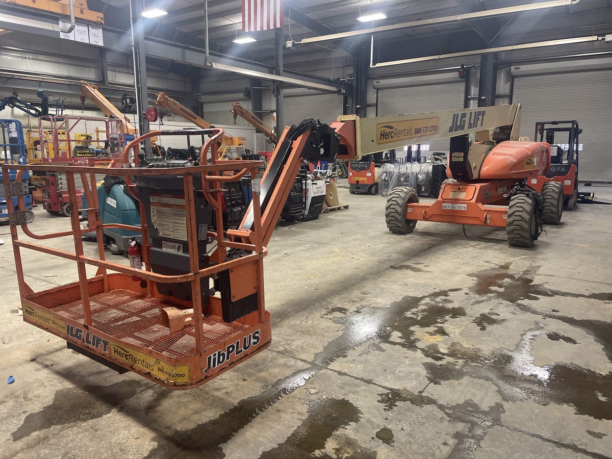 2013 JLG E600JP-3