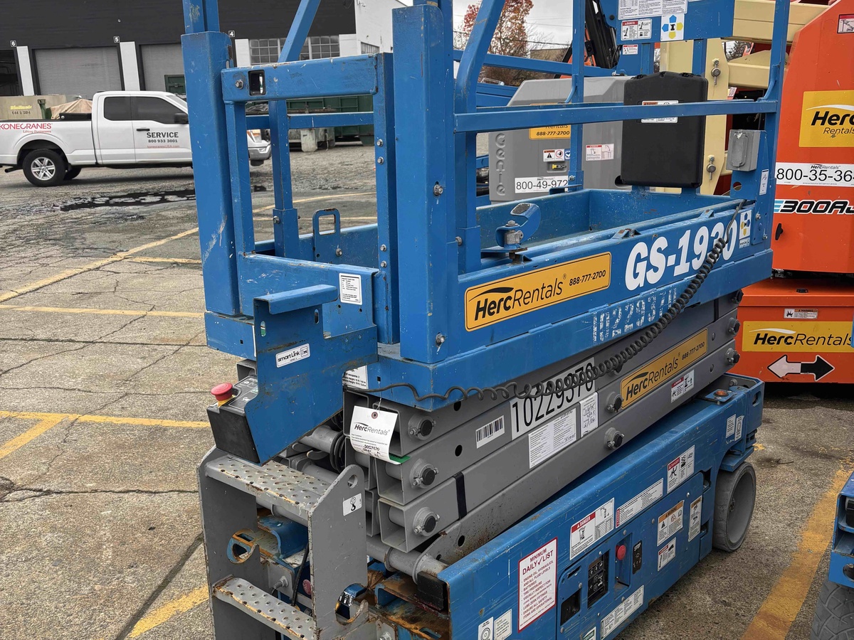 2017 Genie GS-1930-4