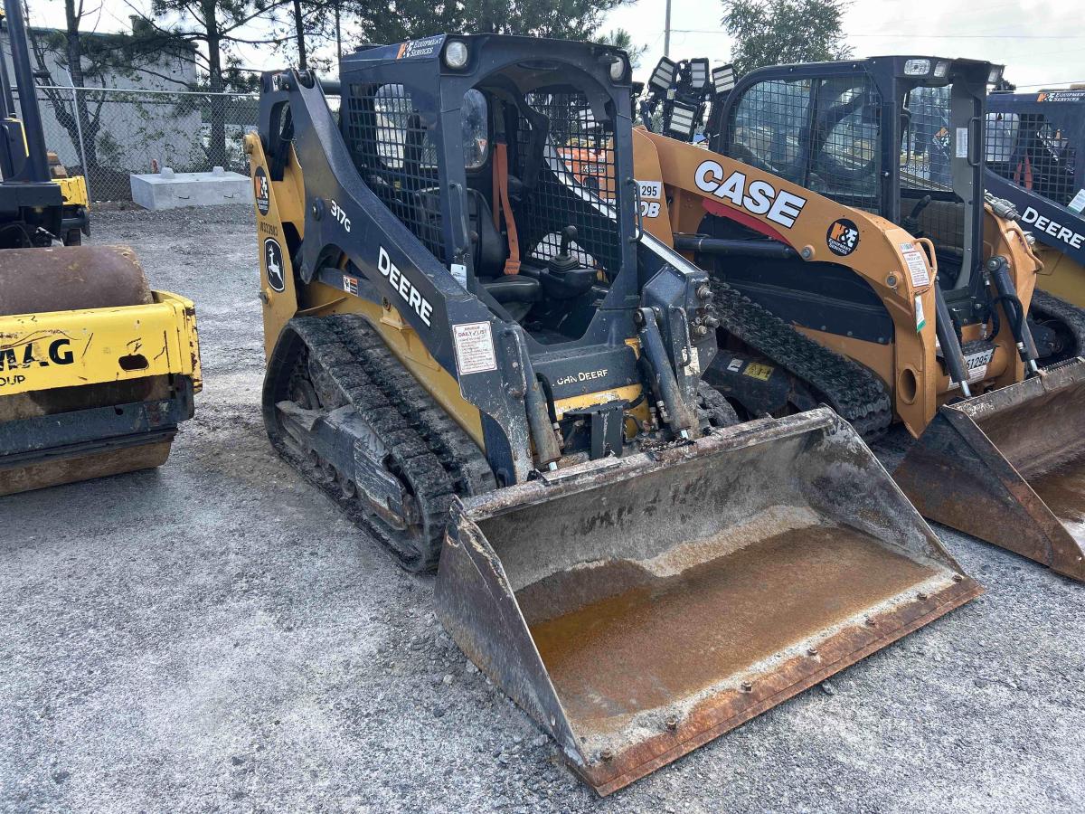 2021 John Deere 317G-1