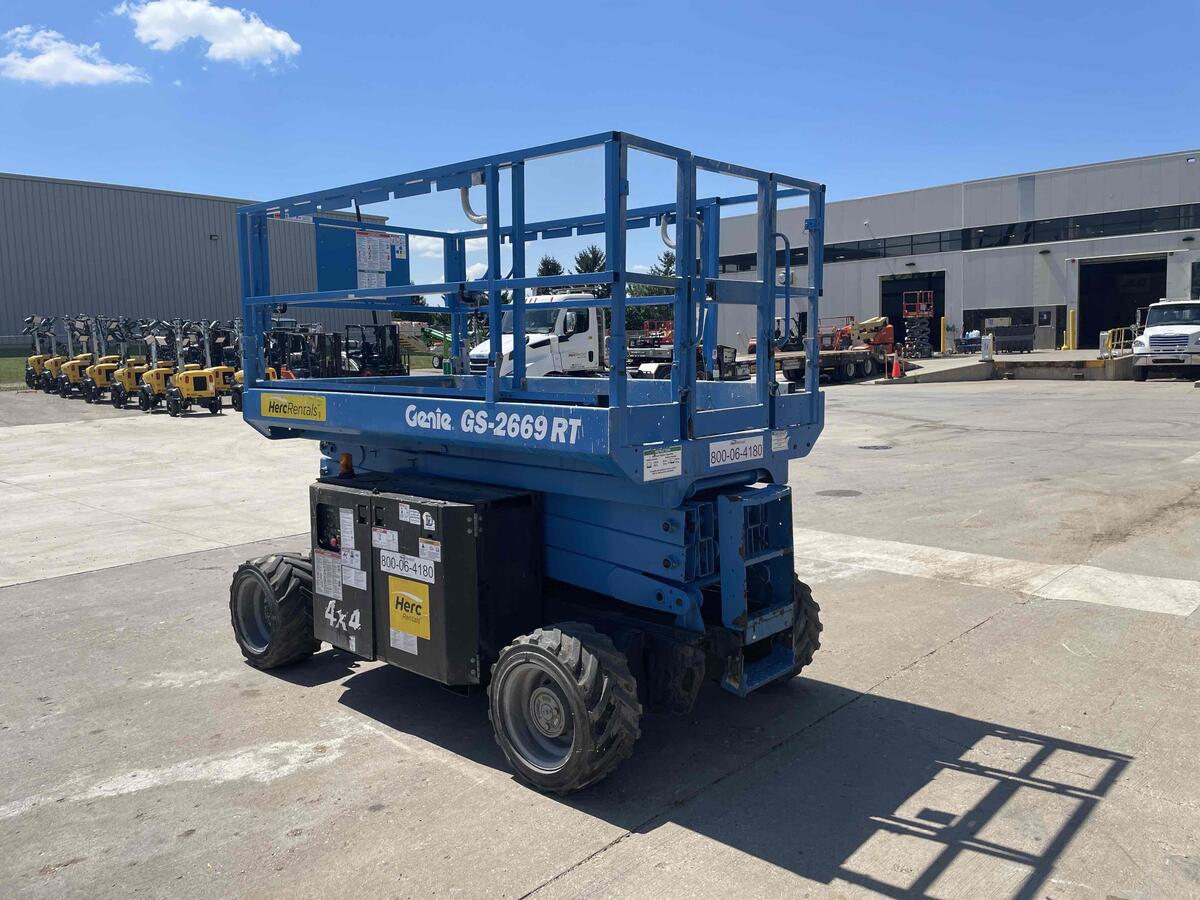 2015 Genie GS-2669 RT