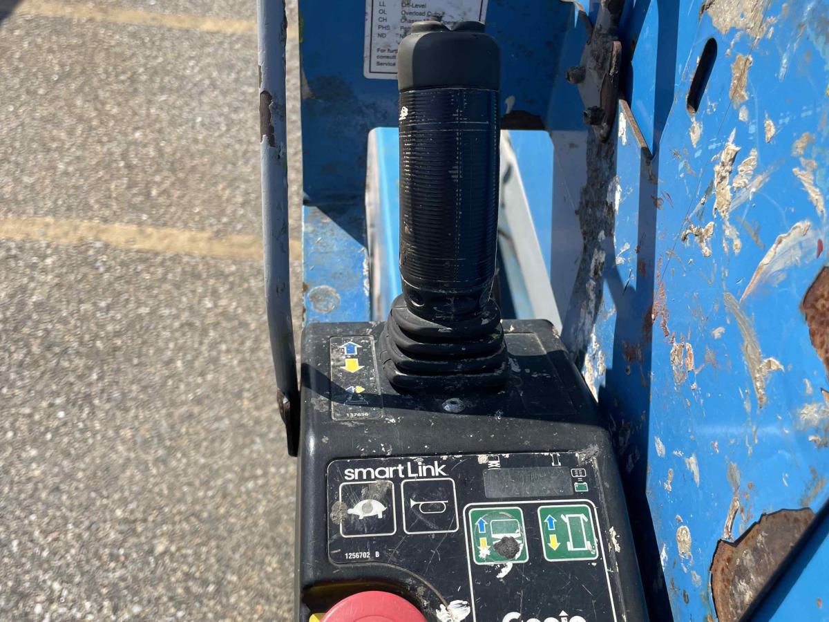2016 Genie GS-4047-11
