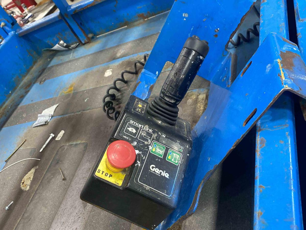 2016 Genie GS-4047