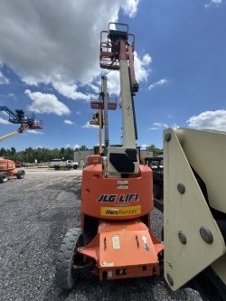 2015 JLG E450AJ-4