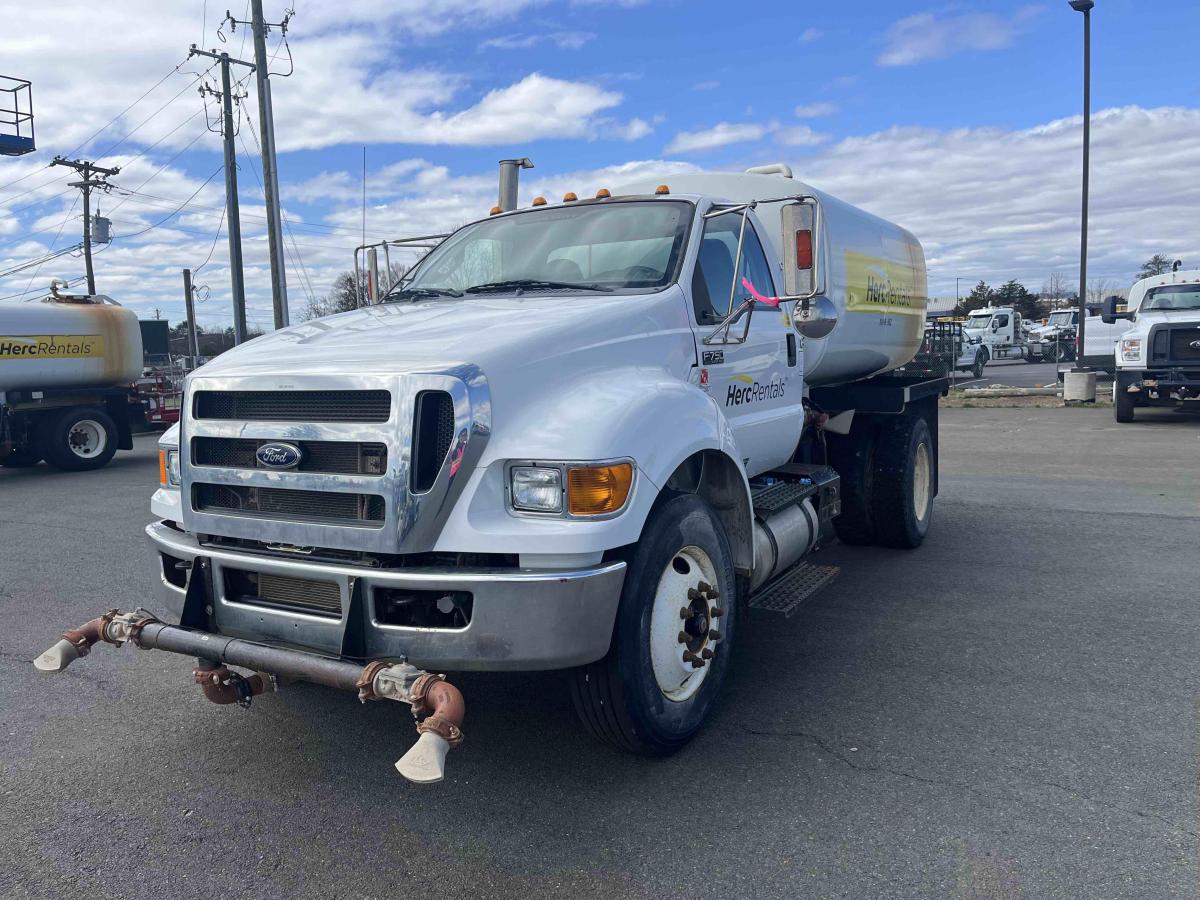 2015 Ford F750