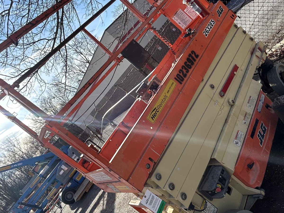 2018 JLG 2632ES-5
