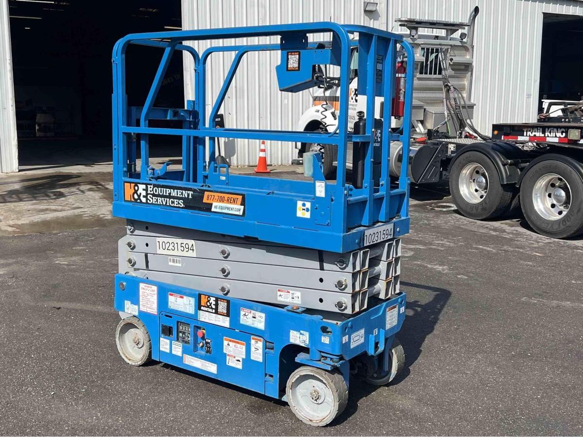 2017 Genie GS-1930
