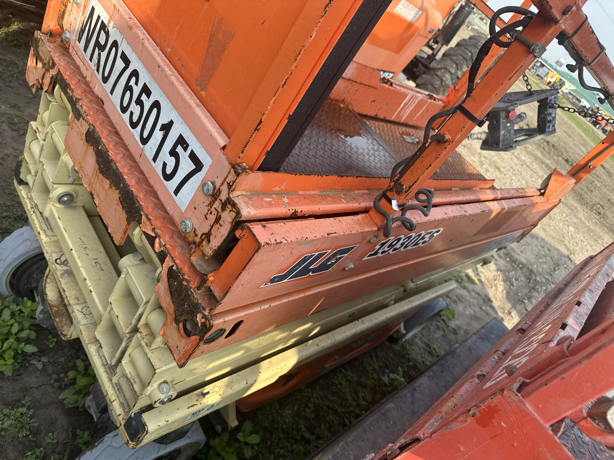 2017 JLG 1930ES-7