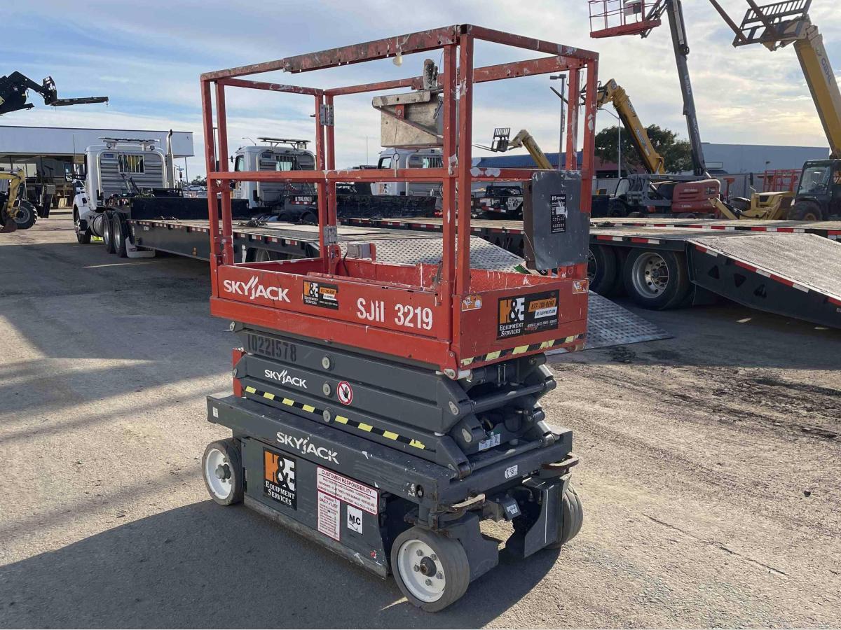 2017 Skyjack SJ3219