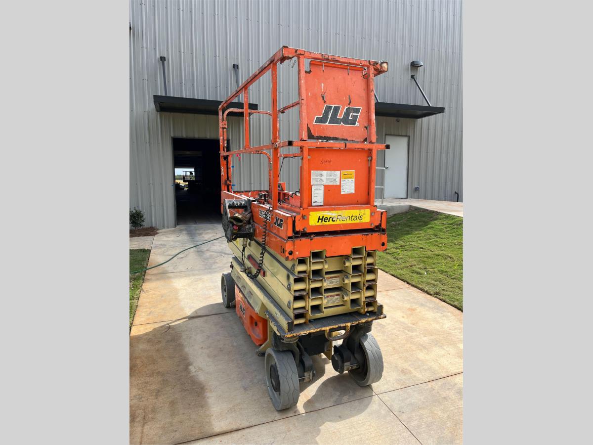 2018 JLG 2632ES