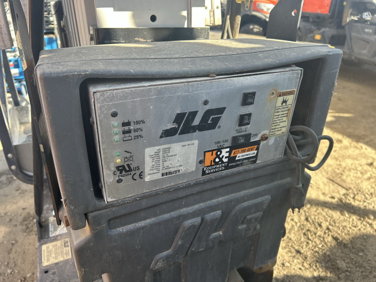 2020 JLG 30AM-8