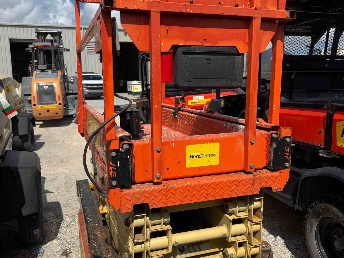 2018 JLG 1932R-3