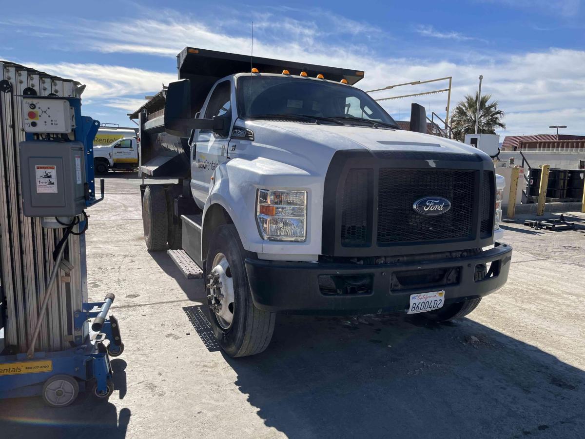 2017 Ford F750