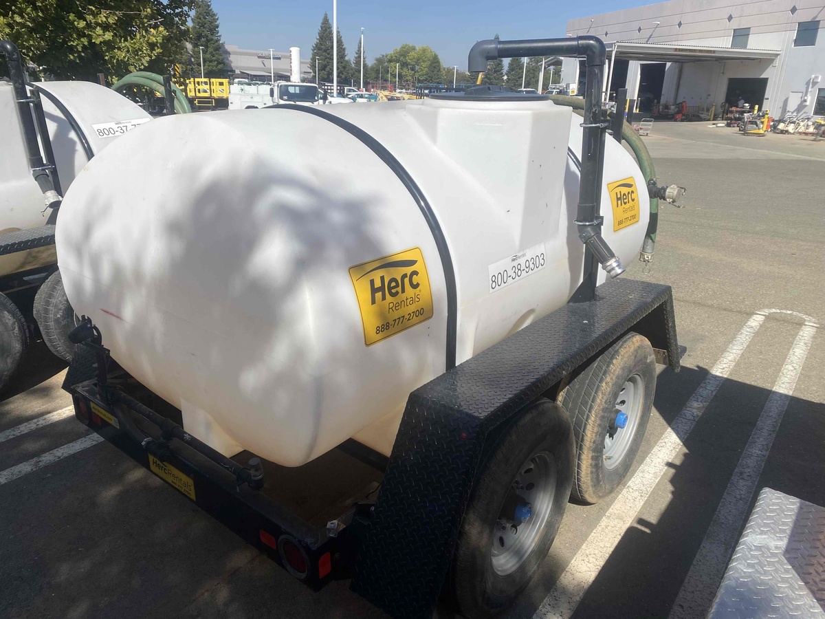 2022 Wylie EXP-800-S (Water Trailer 800 Gal)-3