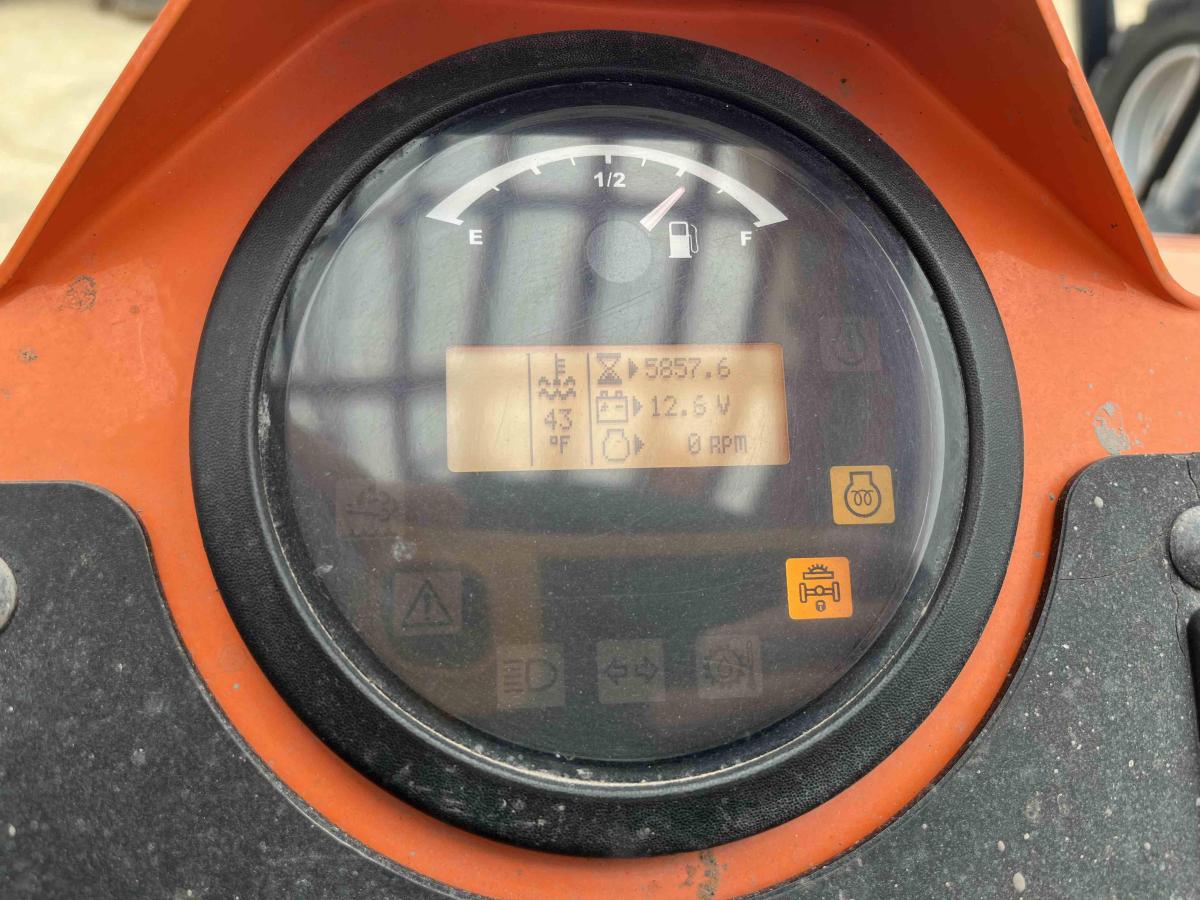 2019 SkyTrak 10042