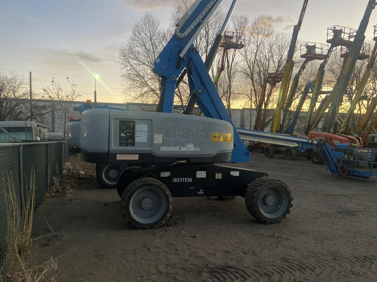 2018 Genie S-60