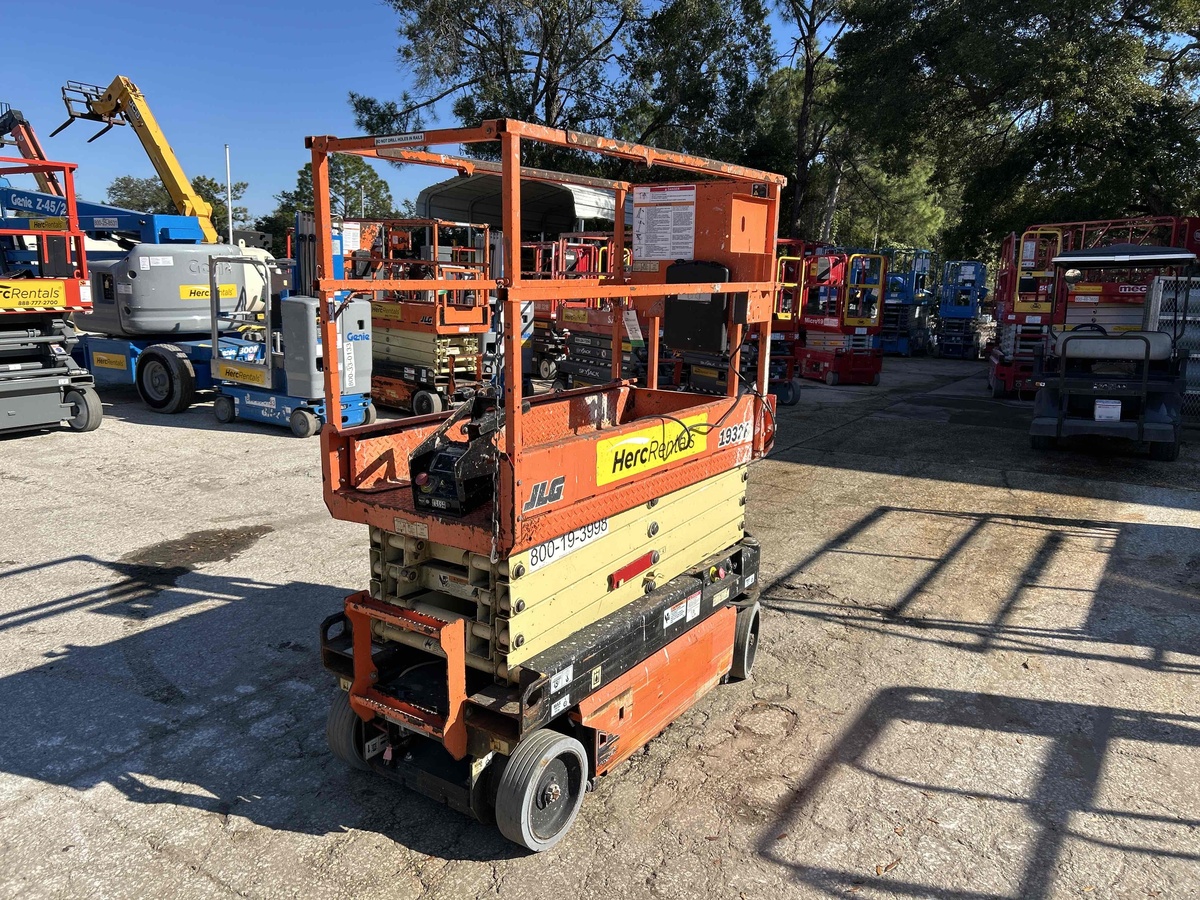 2018 JLG 1932R-2