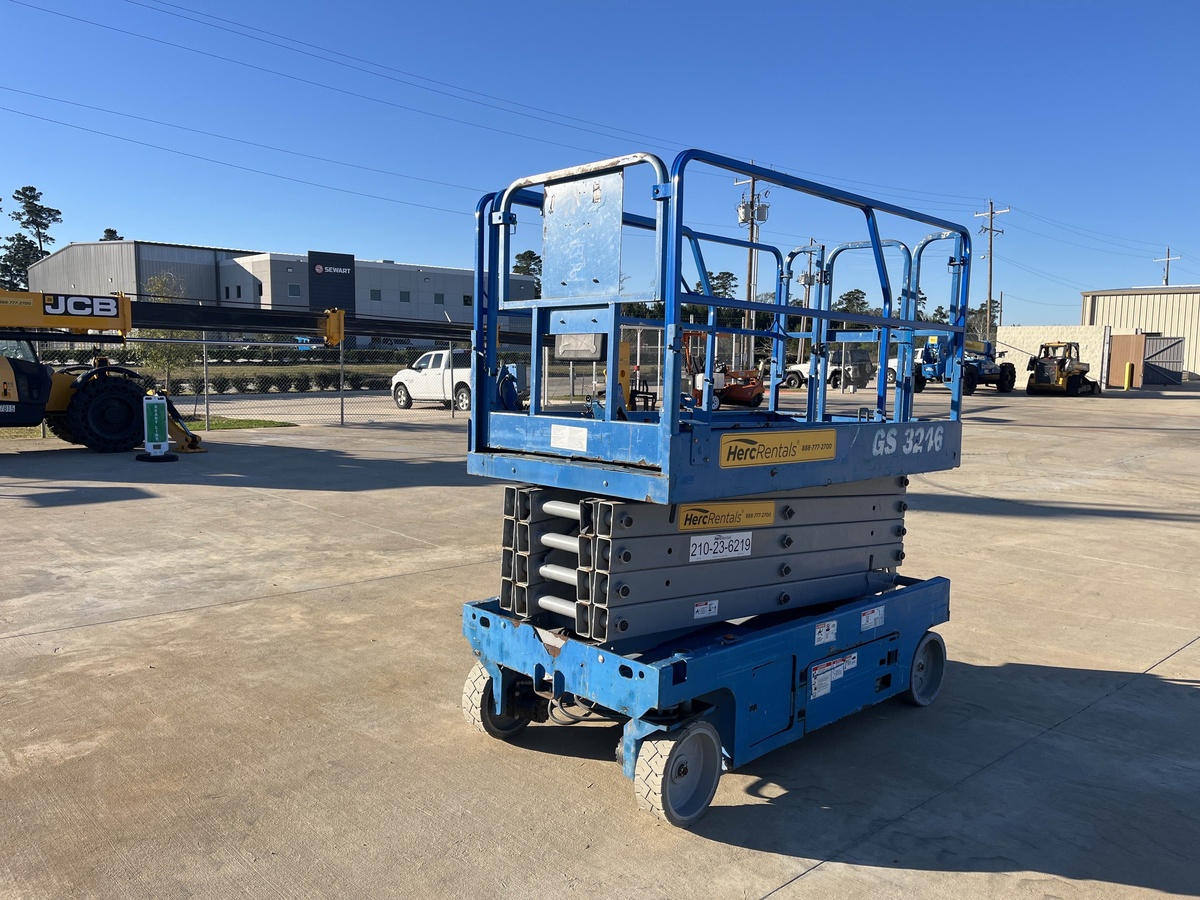 2018 Genie GS-3246-2
